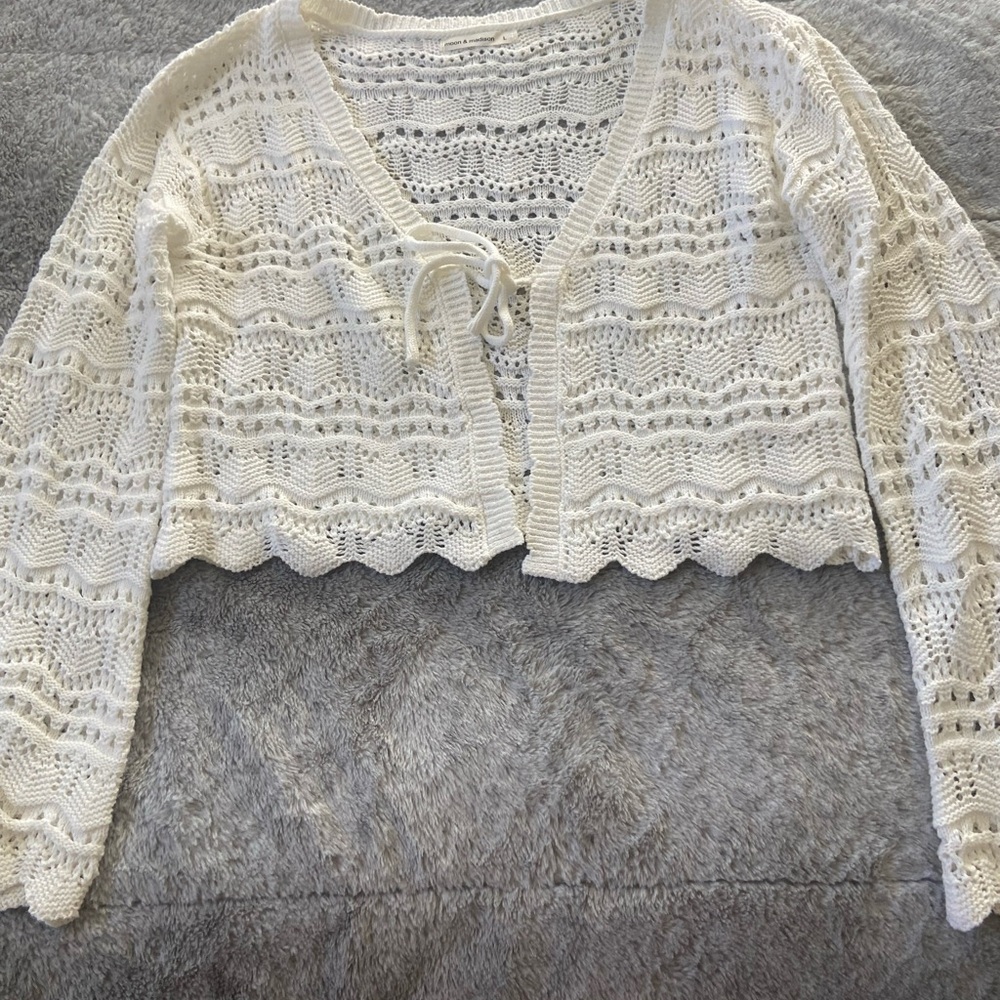 moon & madison Cream Crochet Tie-Front Cropped Cardigan